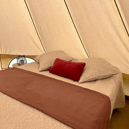 Chambre Au Jardin Tente De Charme Eguzon-Chantome Extérieur photo