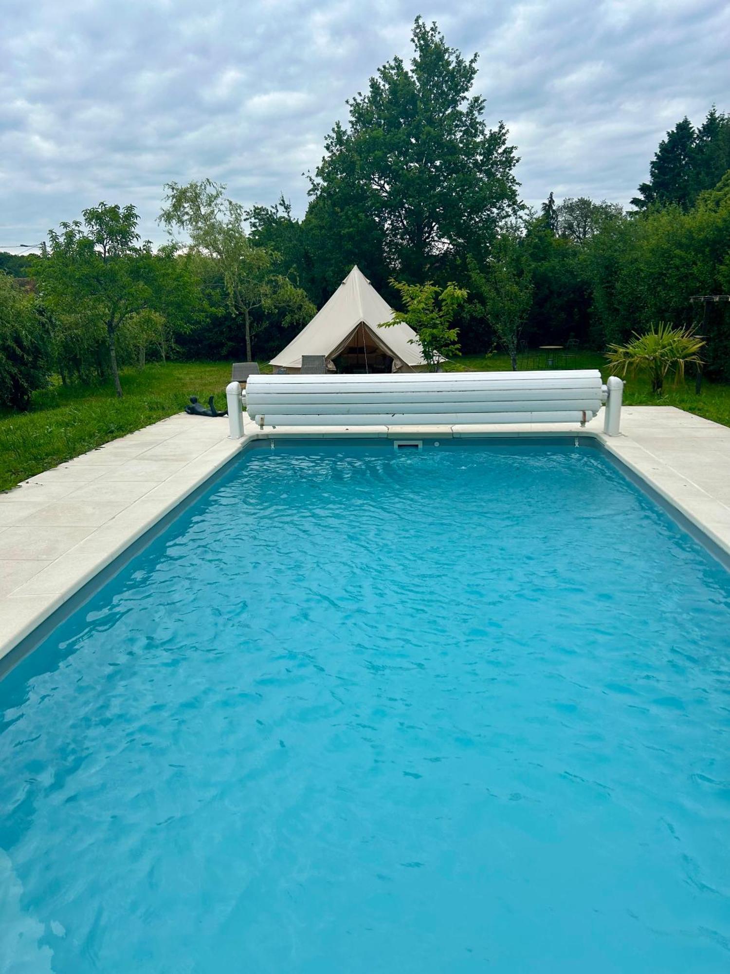 Au Jardin Tente De Charme * Eguzon-Chantome