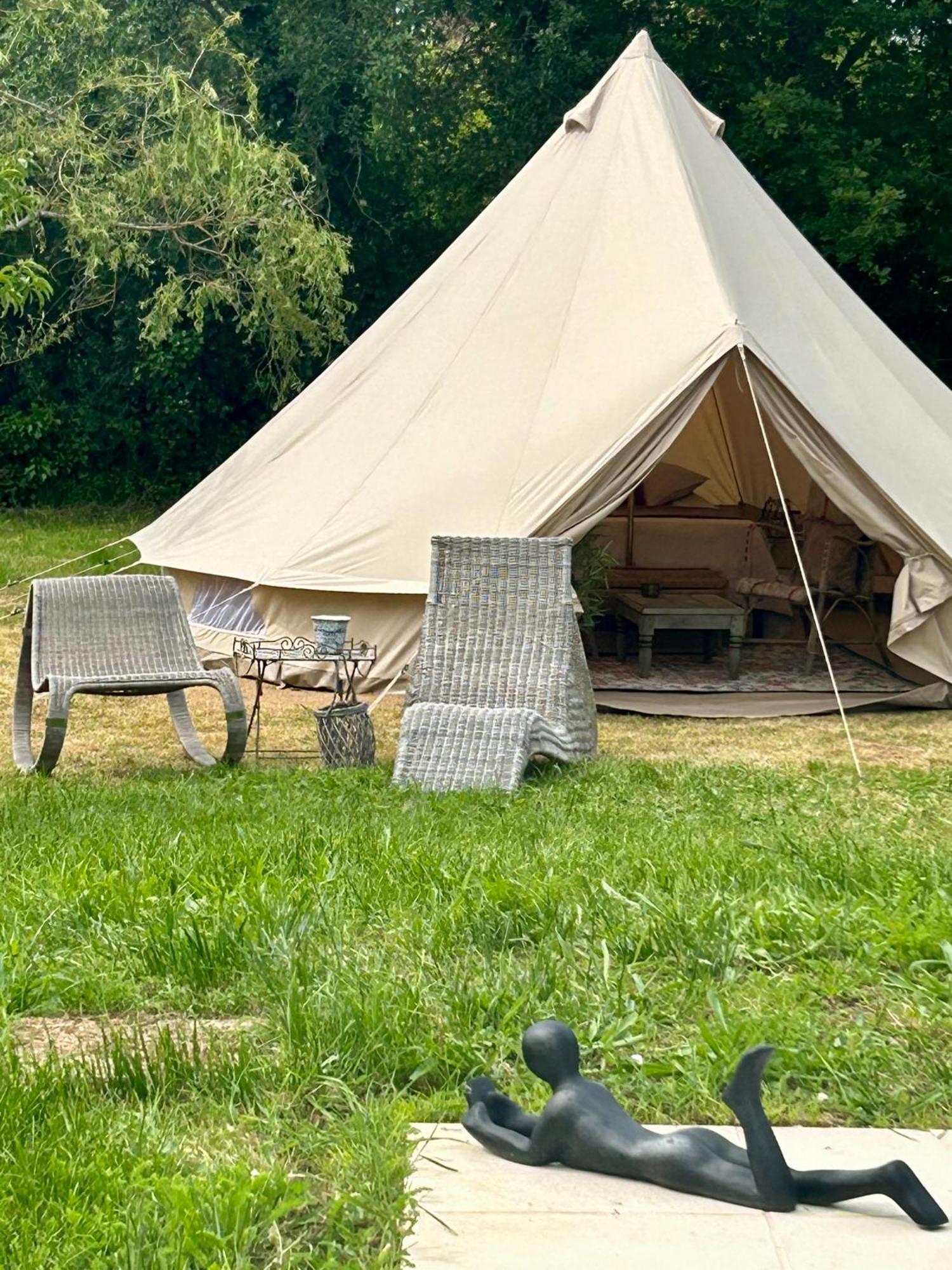 Luxury tent Au Jardin Tente De Charme *